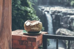 Kokosnuss Wasser - Super gesund und erfrischend